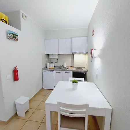 Big Terrace With Sea View 98 דירה